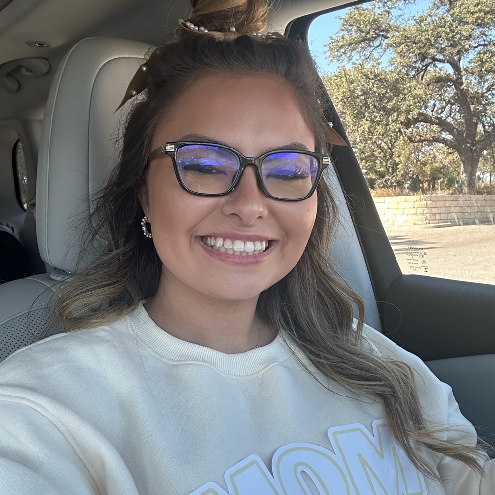 Meet your Posher, Kymberlee